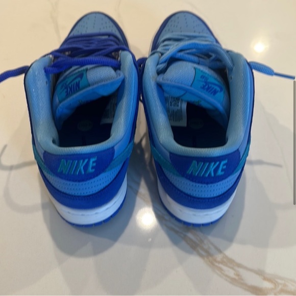 Blue Raspberry Nike SB Dunk low Men’s size 9 - Picture 4 of 11
